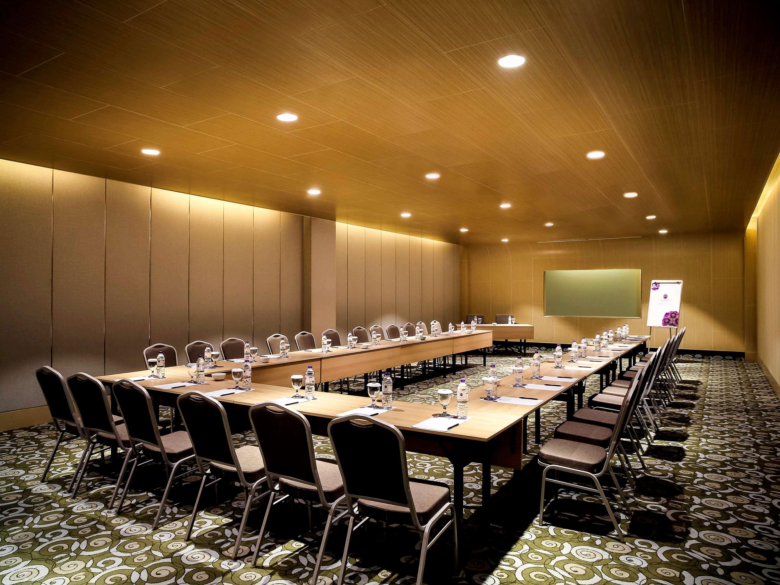 Grand Mercure Jakarta Harmoni Kültér fotó